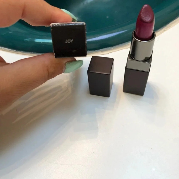 NIB LAURA MERCIER LIPSTICK - Picture 2 of 3